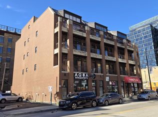 114 N Halsted St APT 3, Chicago, IL 60661