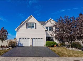 4 Mill Brook Ct, Easton, PA 18045