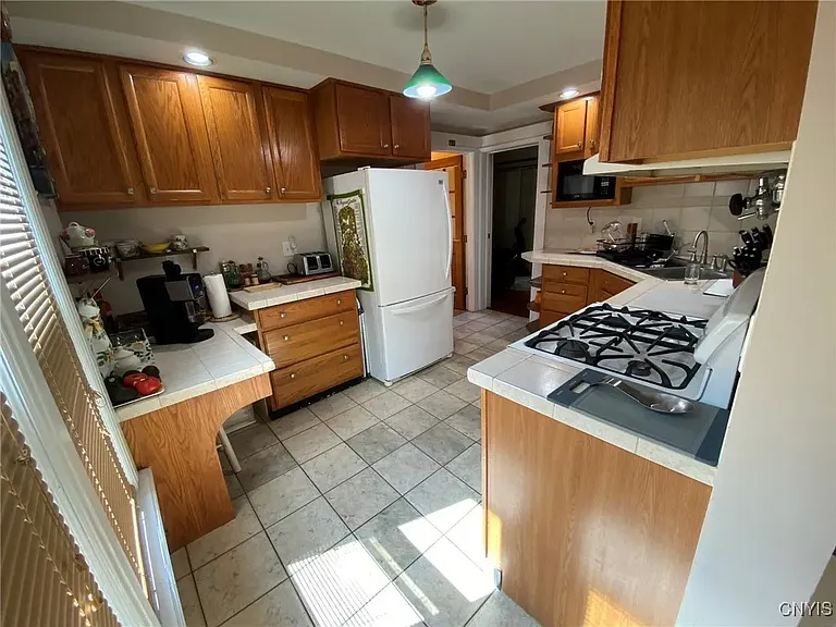 623 Park Ave #2 — Photo 5