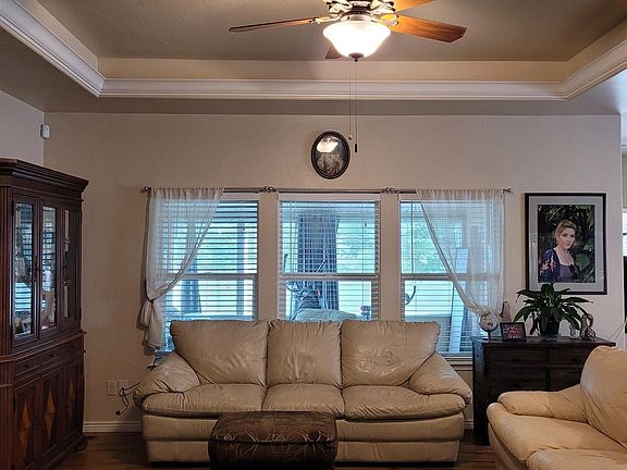 2nd image of 931 Borah Ave W