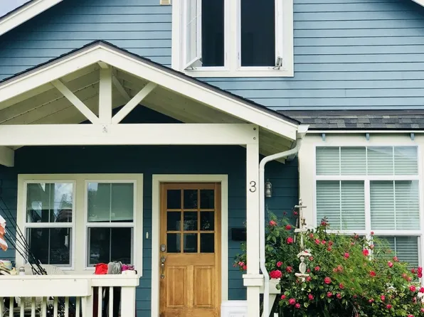 3459 Main St, Homer, AK 99603