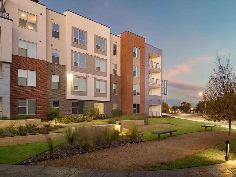 The Caroline Eastside — Photo 6