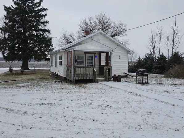 22945-45 N East St, Mineral, IL 61344