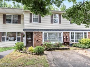 86 Fieldcrest Way, Hazlet, NJ 07730