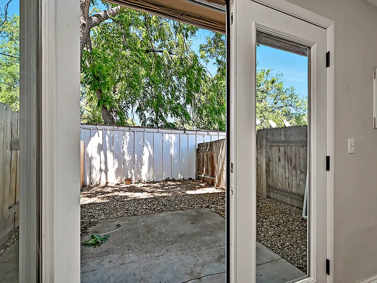 3110 W Cherry Ln #B — Photo 13