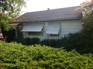 9118 Linden Ave N, Seattle, WA 98103