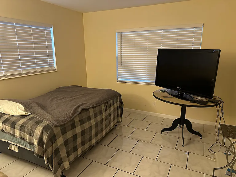 43 Fanshaw B #B — Photo 10