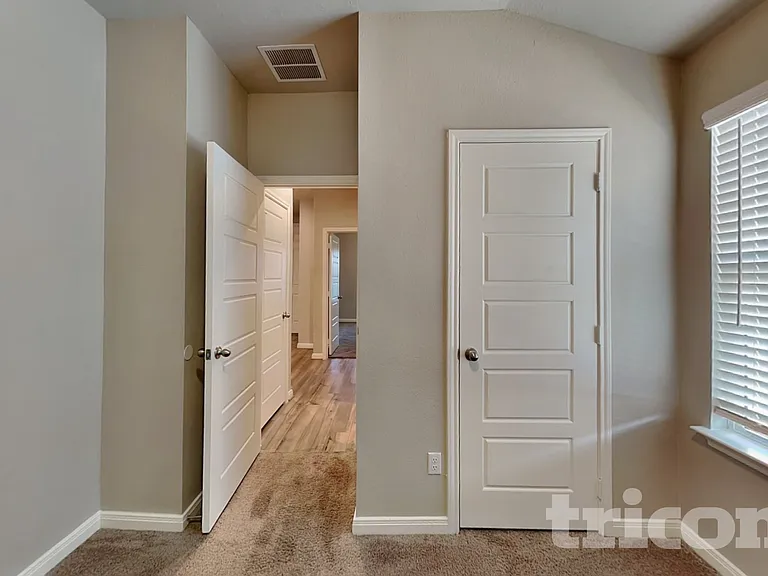 5816 Zoey Way — Photo 11