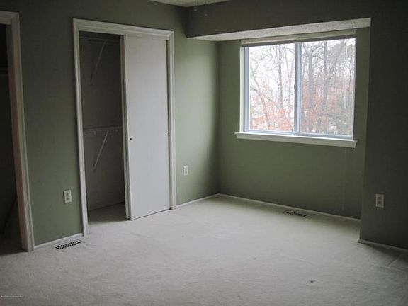 2nd image of 1309 Arthur St
