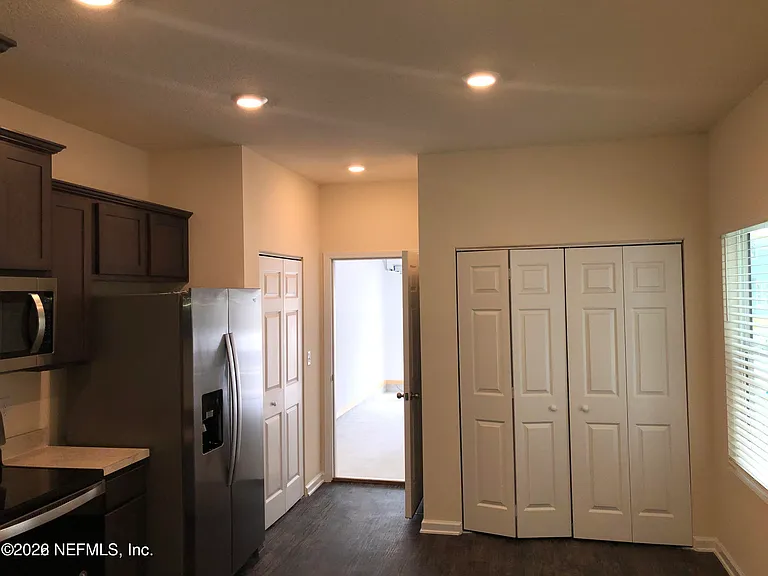 57 Scotch Pebble Dr — Photo 8