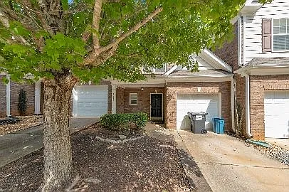 2 bed, 2.5 bath, 1550 sqft, $1,799 — Photo 1