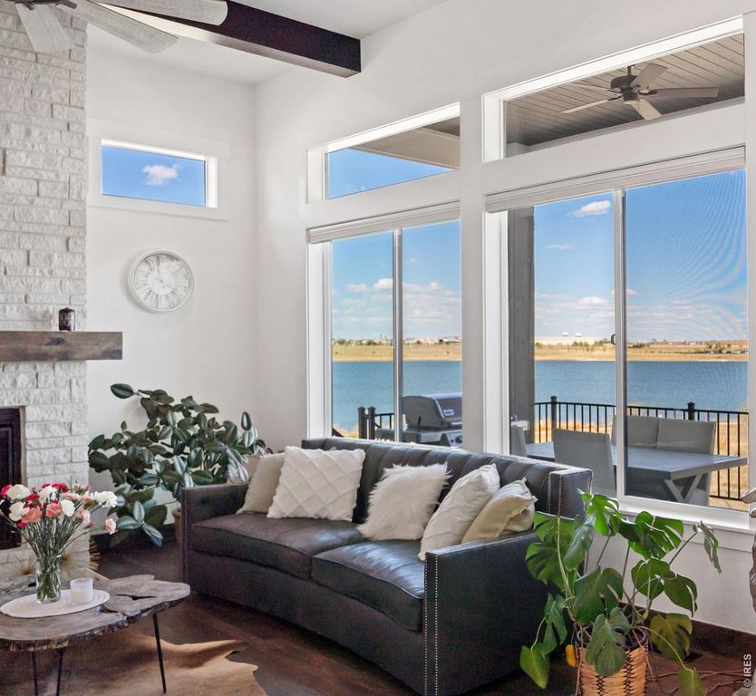 2922 Lake Verna Dr