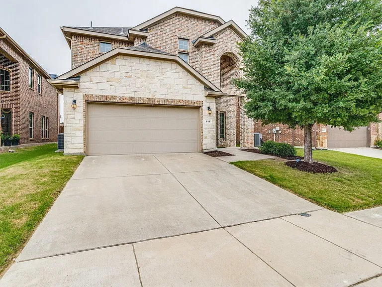 613 Blue Teal Pl — Photo 2