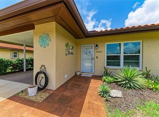 3213 Mercer Rd, Bradenton, FL 34207