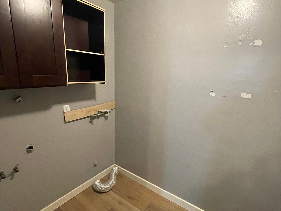 1st image of 873 N 15th St