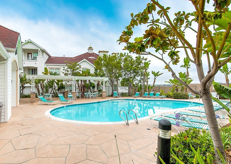 1st image of 820 Harbor Cliff Way Unit 257