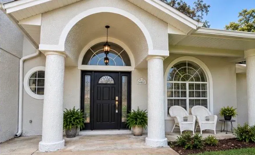 3 bed, 2.5 bath, 2038 sqft, $2,450 — Photo 2
