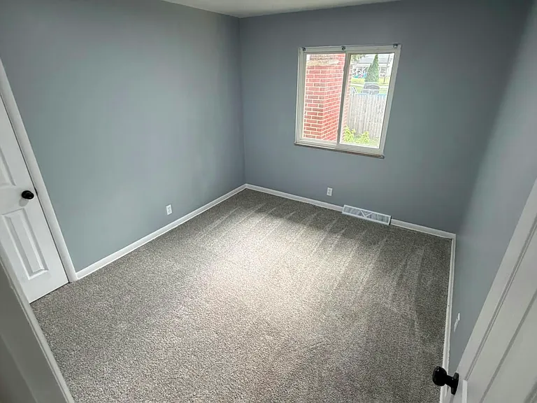 5013 Silica Dr — Photo 12