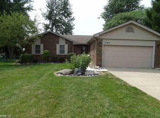 51489 S Adele Cir, Chesterfield, MI