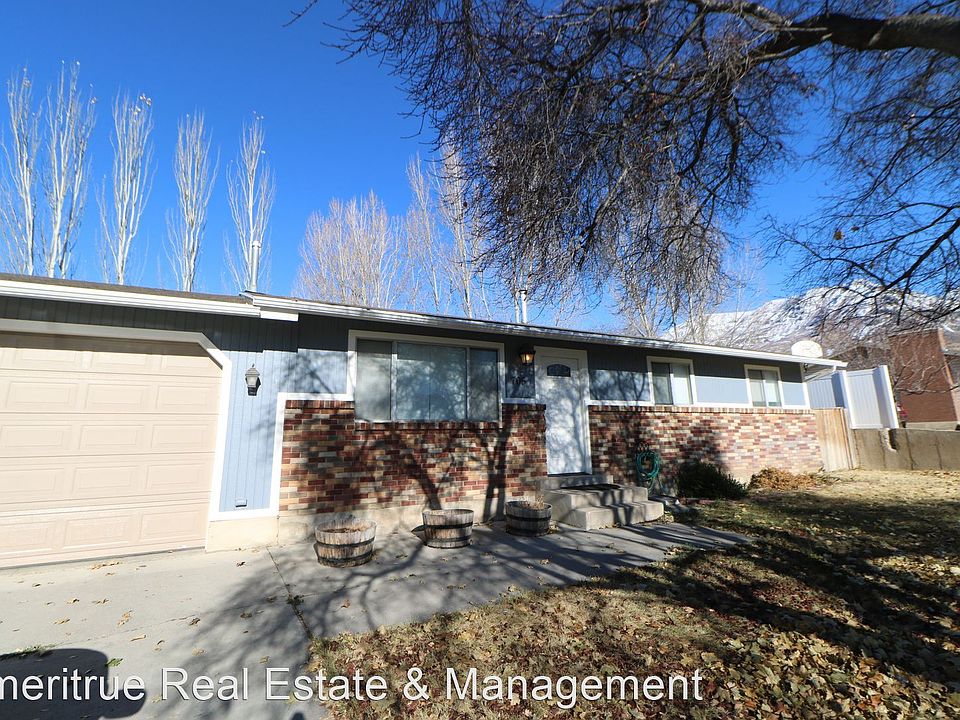 1st image of 705 Cherry Hill Dr
