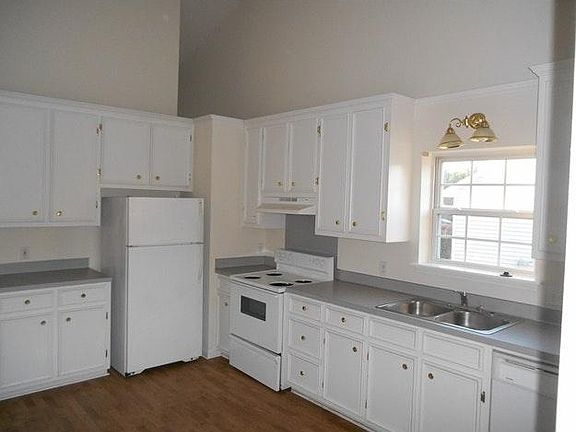 5th image of 3903 Elkin Ridge Dr #A