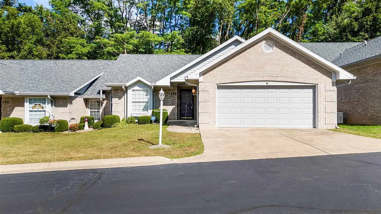 158 S Villa Dr photo 1