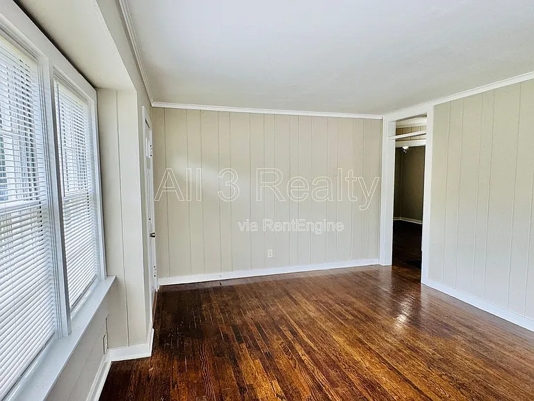 2023 Windsor Ave — Photo 7
