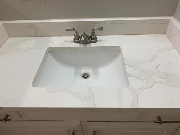 2nd image of 3620 Churchill Ln