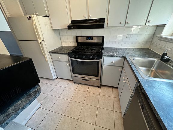 5th image of 6530 Grand Central Pkwy APT 2A