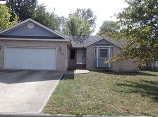 286 Adam Ct, Mascoutah, IL