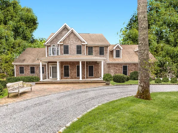 14 E Woods Path, Sagaponack, NY 11962