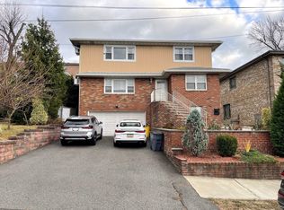 452 7th St #1, Palisades Park, NJ