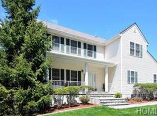 1190 Frost Ln, Peekskill, NY 10566