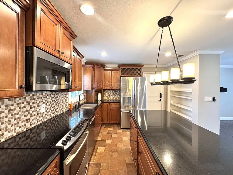 3465 Balsam Dr — Photo 8