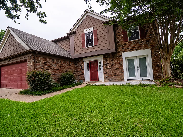 516 Briarcroft Dr — Photo 8