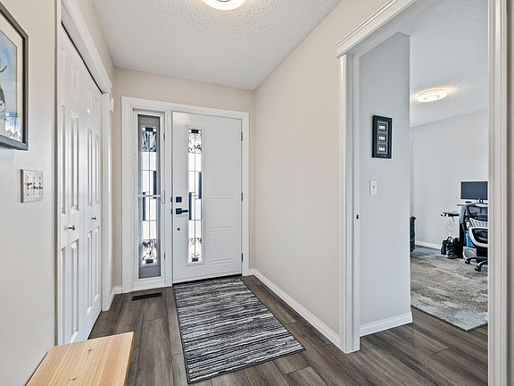 5th image of 207 Westmews Dr