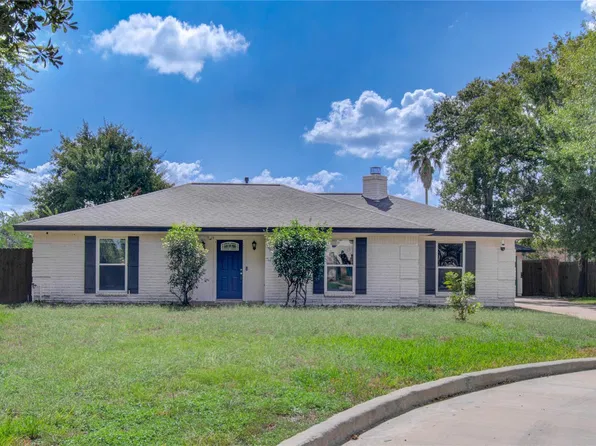 8103 Schaffer Ln, Houston, TX 77070