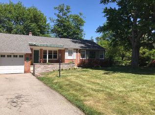 1009 W Heather Rd, Oreland, PA 19075