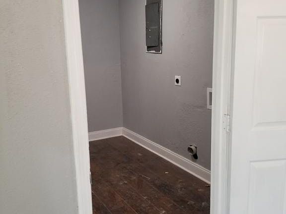 4th image of 1204 Kennie Dr