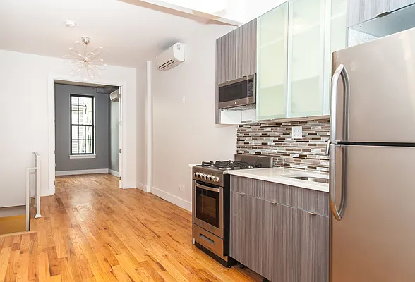 Rented by Nooklyn NYC LLC | media 39