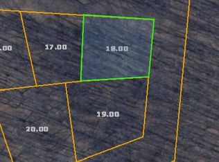 48 Mohawk Dr, Crab Orchard, TN 37723