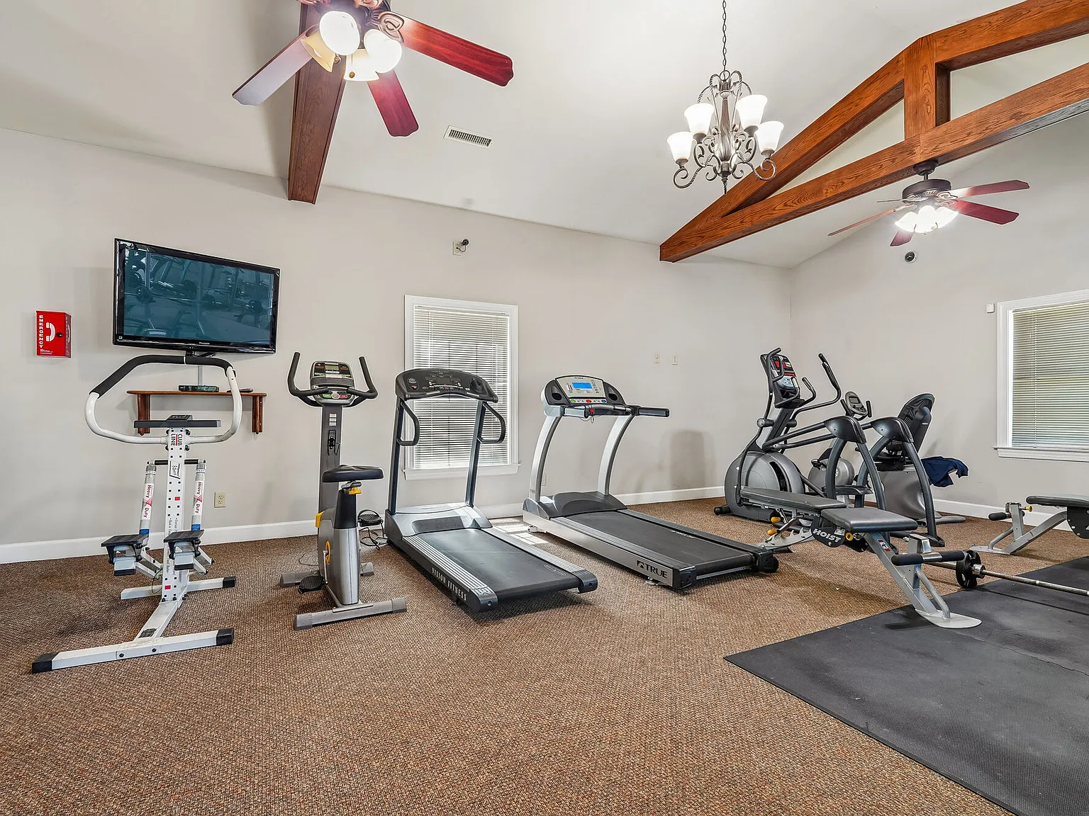 Davenport Condominiums — Photo 3