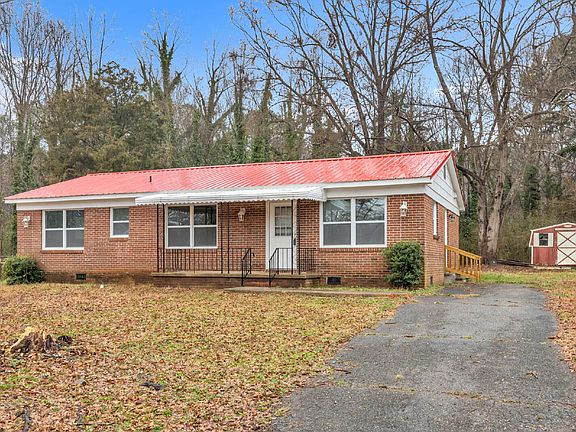 2nd image of 111 Indiana Cir