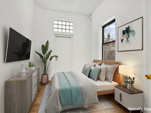 4th image of 216 W 79th St APT 3R