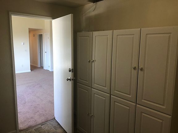4th image of 1148 Nimitz Dr