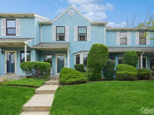 1903 Deerfield Dr, Edison, NJ 08820