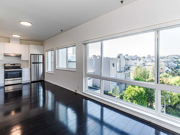 3rd image of 2635 Fillmore St APT 303