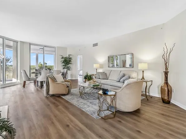 1001 Arbor Lake DR #101, NAPLES, FL 34110