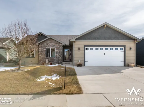 115 College Park Cir, Gillette, WY 82718