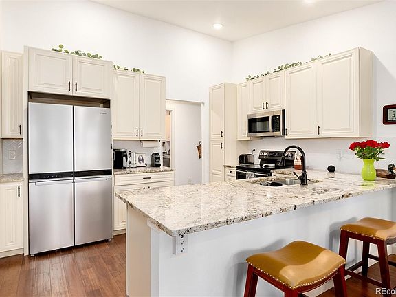 2nd image of 4945 Greenwich Lane